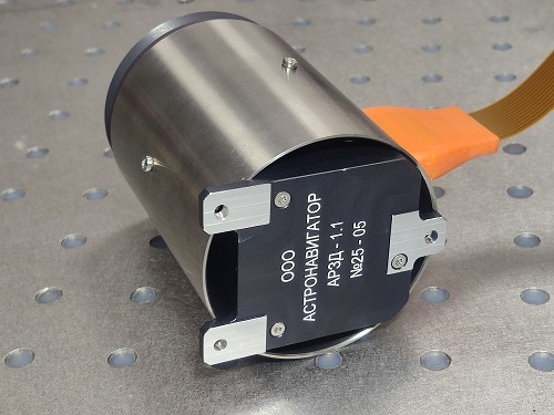 Малогабаритный радиационно-стойкий звездный датчик АРЗД-1